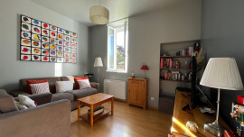 Vente
Appartement rénové de 53 m² + mezzanine, garage et 2 stationnements privatifs