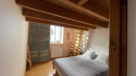 Vente
Appartement rénové de 53 m² + mezzanine, garage et 2 stationnements privatifs
