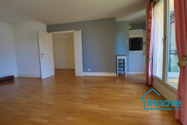 
                                                                                        Vente
                                                                                         Appartement résidence de services 3 pièces Versailles centre