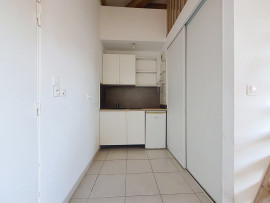 
                                                                                        Vente
                                                                                         Appartement  - Studio  - 27.0 m²
