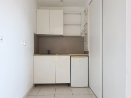 
                                                                                        Vente
                                                                                         Appartement  - Studio  - 27.0 m²