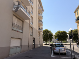 
                                                                                        Vente
                                                                                         Appartement  - Studio  - 27.0 m²