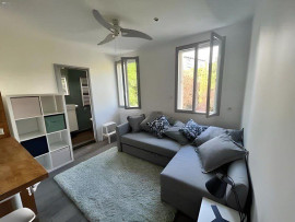 
                                                                                        Location
                                                                                         Appartement studio Meublé situé au cœur de Paris ,