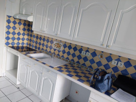 
                                                                                        Location
                                                                                         Appartement T 3 avec cave et garage