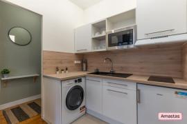 
                                                                                        Location
                                                                                         Appartement T1bis rénové et meublé au coeur de Bordeaux