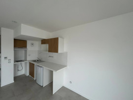 
                                                                                        Location
                                                                                         Appartement T2 42m² à Cenon