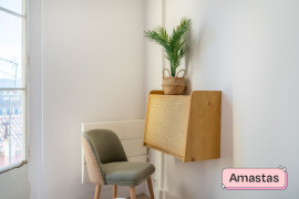 Location
Appartement T2 avec son balcon filant en plein cœur du 6eme arrondissement de Marseille