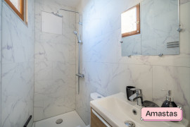 Location
Appartement T2 avec son balcon filant en plein cœur du 6eme arrondissement de Marseille