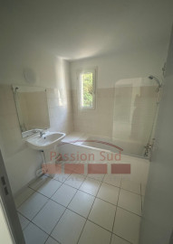
                                                                                        Location
                                                                                         Appartement t2 avec terrasse et parking
