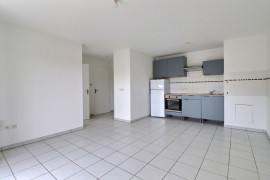 
                                                                                        Vente
                                                                                         Appartement T2 avec terrasse - jardin