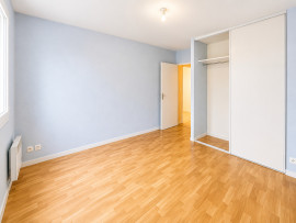 
                                                                                        Vente
                                                                                         Appartement T2 avec terrasse plein sud et garage – Angers, Hauteurs Saint-Jean