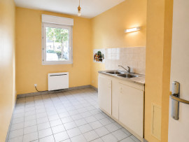 
                                                                                        Vente
                                                                                         Appartement T2 avec terrasse plein sud et garage – Angers, Hauteurs Saint-Jean / Place du Tertre