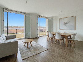 
                                                                                        Vente
                                                                                         APPARTEMENT T2 DERNIER ETAGE AVEC ASCENSEUR BALCON ET GARAGE