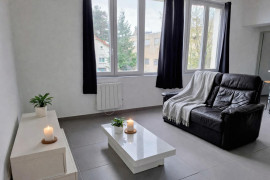 
                                                                                        Location
                                                                                         Appartement T2 meublé avec place de parking