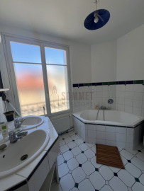 
                                                                                        Location
                                                                                         APPARTEMENT T2 MEUBLÉ - CENTRE VILLE -