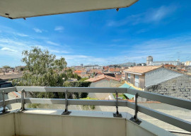 
                                                                                        Location
                                                                                         Appartement T2 meublé de 52 m² – Bordeaux centre