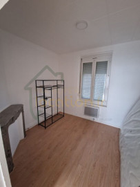 
                                                                                        Location
                                                                                         Appartement T2 meuble, proche centre