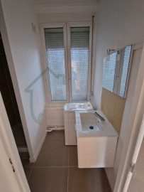 
                                                                                        Location
                                                                                         Appartement T2 meuble, proche centre