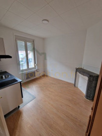 
                                                                                        Location
                                                                                         Appartement T2 meuble, proche centre