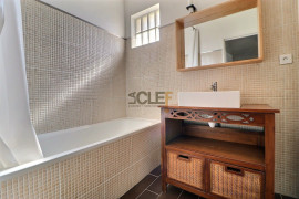 
                                                                                        Location
                                                                                         Appartement T2  - Montreuil - proche métro