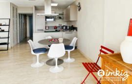 Vente
Appartement T2 offre une vue panoramique sur la me