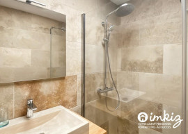 Vente
Appartement T2 offre une vue panoramique sur la me