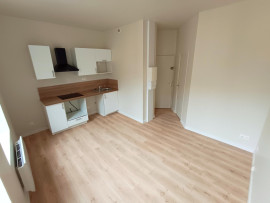 
                                                                                        Location
                                                                                         Appartement T2, rénové, henriville