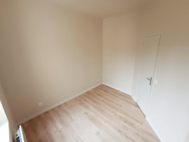 
                                                                                        Location
                                                                                         Appartement T2, rénové, henriville
