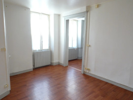 
                                                                                        Location
                                                                                         Appartement T3 74m² à Créon