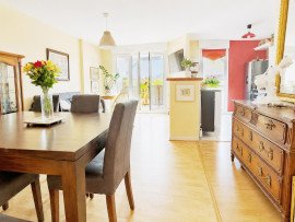 
                                                                                        Vente
                                                                                         Appartement T3 au calme  bourg a 15 mn des plages