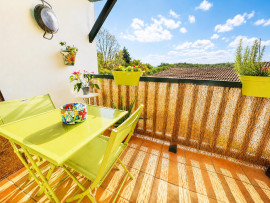 
                                                                                        Vente
                                                                                         Appartement T3 au calme  bourg a 15 mn des plages