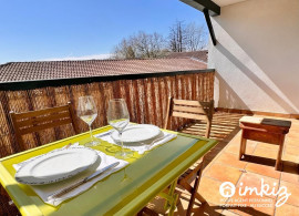 
                                                                                        Vente
                                                                                         Appartement T3 au calme  bourg a 15 mn des plages