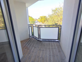 
                                                                                        Vente
                                                                                         Appartement T3 avec balcon loggia et deux parkings