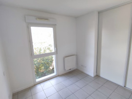 
                                                                                        Vente
                                                                                         Appartement T3 avec balcon loggia et deux parkings