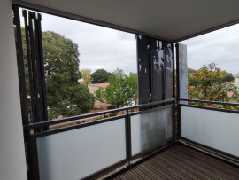 
                                                                                        Vente
                                                                                         Appartement T3 avec balcon loggia et deux parkings