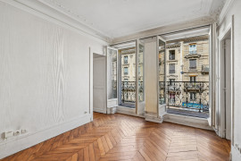 
                                                                                        Vente
                                                                                         Appartement T3 avec balcon - Paris 5e