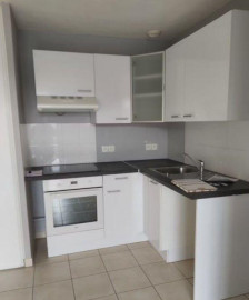 
                                                                                        Location
                                                                                         Appartement T3 avec garage -St Nazaire hypercentre