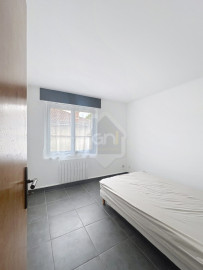 
                                                                                        Location
                                                                                         Appartement T3 - Balcon