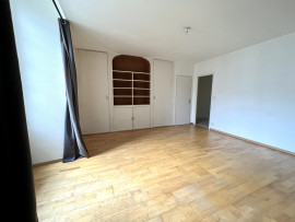 
                                                                                        Vente
                                                                                         Appartement T3 de caractère – 99,67 m² – Hyper-centre Angers
