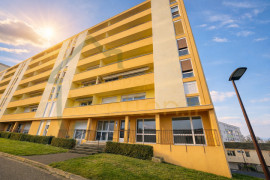 
                                                                                        Location
                                                                                         Appartement T3 Lumineux, QUARTIER REMICOURT