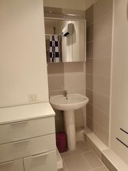 
                                                                                        Location
                                                                                         Appartement T3 meublé (eau et tom comprises)