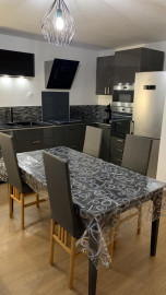 
                                                                                        Location
                                                                                         Appartement T3 meublé lumineux et contemporain