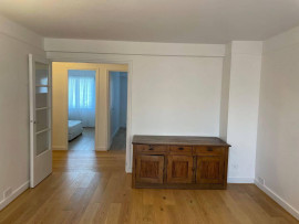 
                                                                                        Location
                                                                                         Appartement T3 meublé totalement rénové