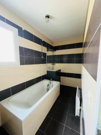 
                                                                                        Location
                                                                                         Appartement T3 PESSAC MAGONTY