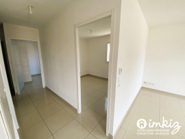 
                                                                                        Vente
                                                                                         Appartement T3 + terrasse +2 parkings