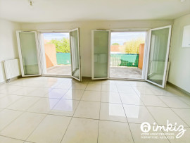 
                                                                                        Vente
                                                                                         Appartement T3 + terrasse +2 parkings