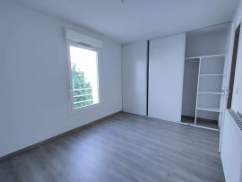 
                                                                                        Location
                                                                                         Appartement T4 86m²