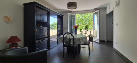 
                                                                                        Vente
                                                                                         Appartement T4 de 67 m² + balcon + parking + garage + cave