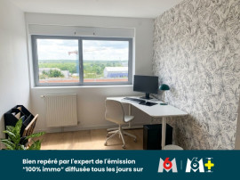 
                                                                                        Vente
                                                                                         Appartement T4 en duplex avec terrasse, stationnement sécurisé et cave - Saint-Herblain bourg - 3 chambres