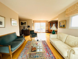 
                                                                                        Vente
                                                                                         Appartement T4 - Garage + parking - ANGLET